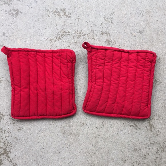Bundle Sale! Two Holiday Oven Mitts - Picture 2 of 2